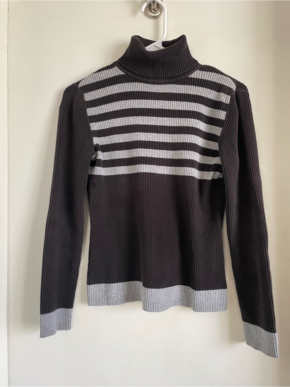 Covington Black and Gray Striped Ribbed Turtleneck Sweater